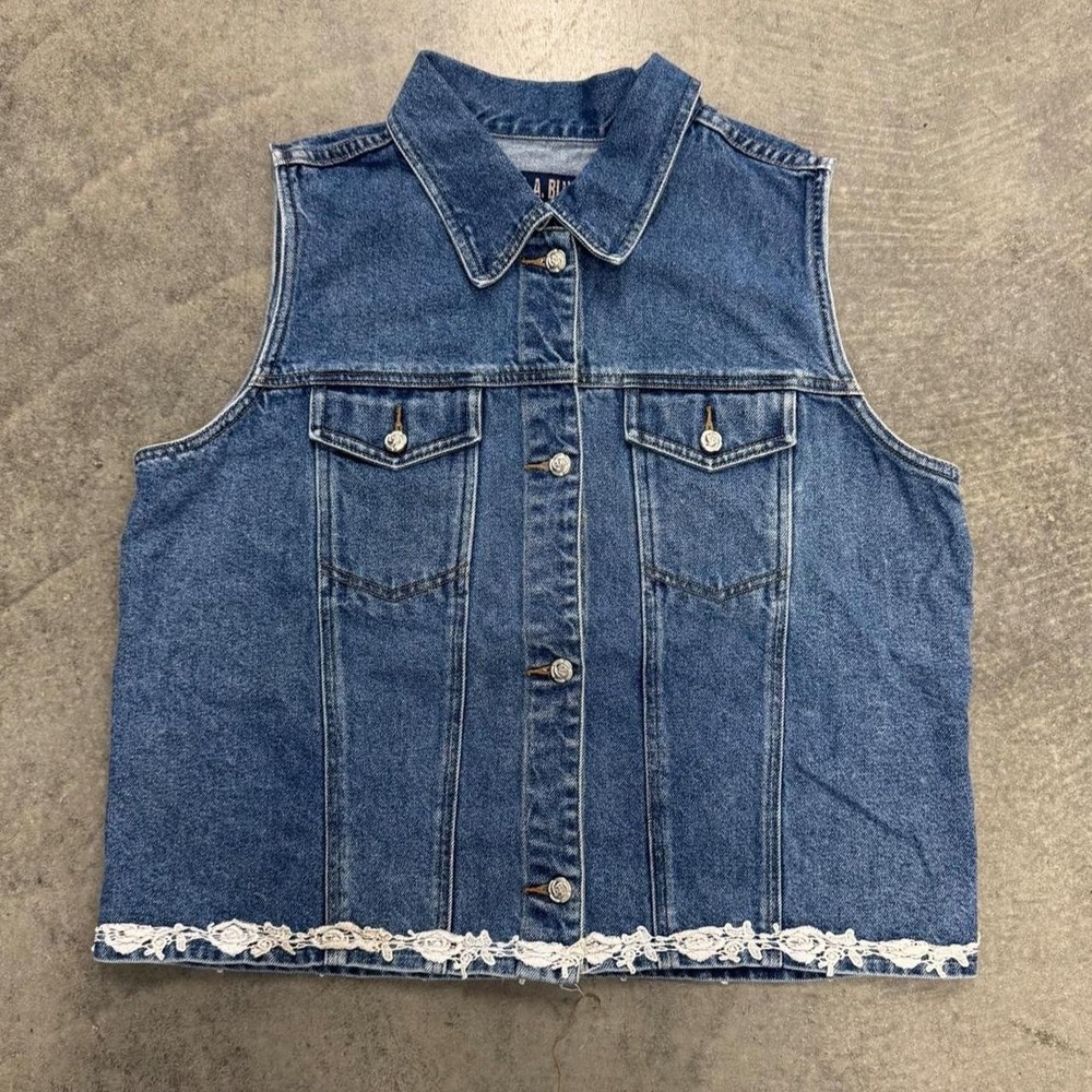 Vintage Lace Trim Denim Vest Rose Buttons Indie Girlie Boho Layering SZ 14